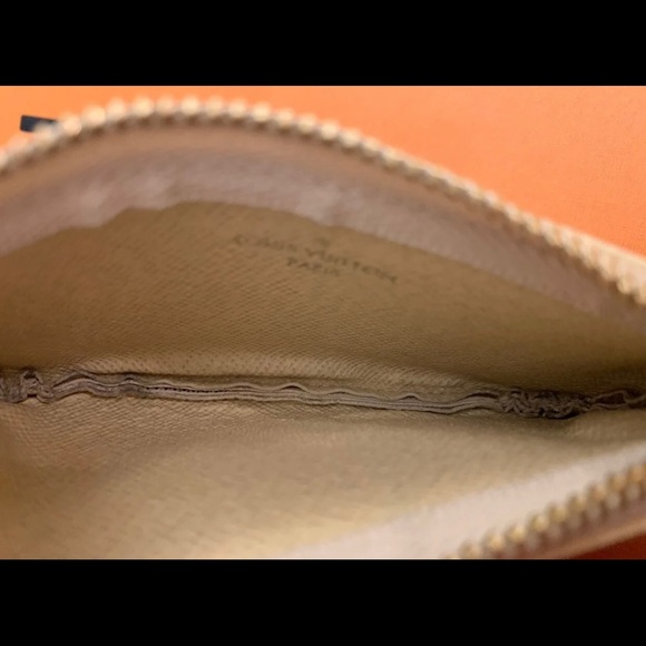 Louis Vuitton White Azur keychain pouch
Authentic - Picture 8 of 14